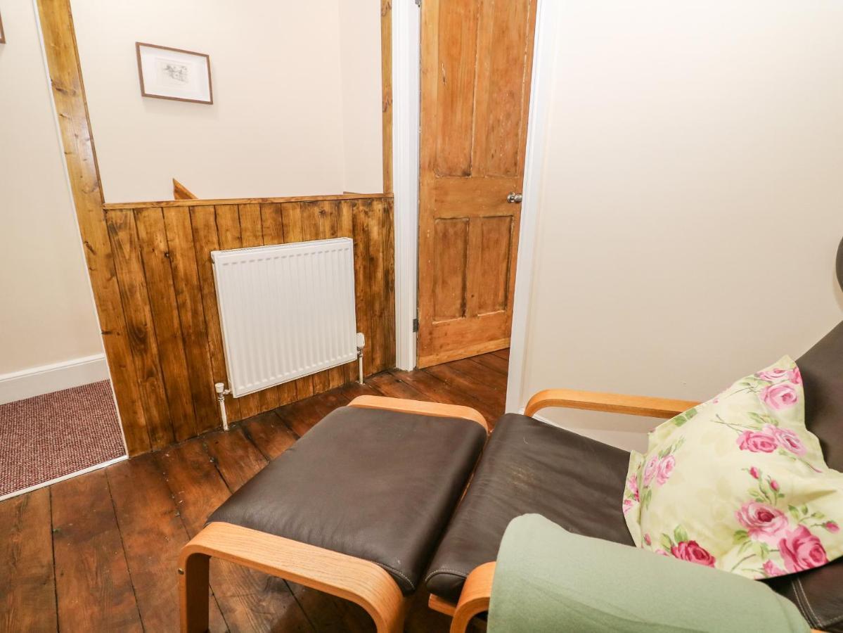 Mill Cottage Лийк Екстериор снимка