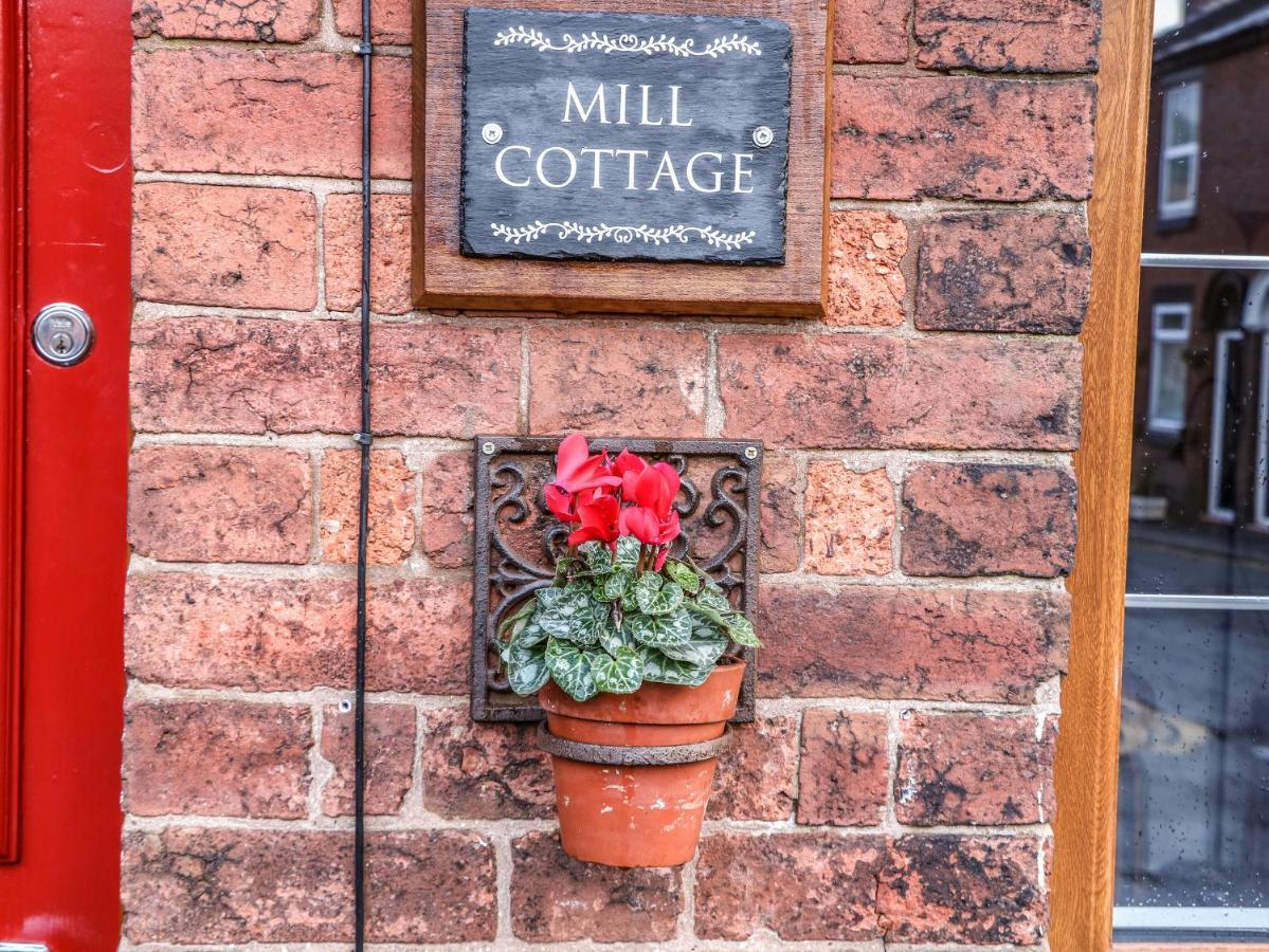 Mill Cottage Лийк Екстериор снимка
